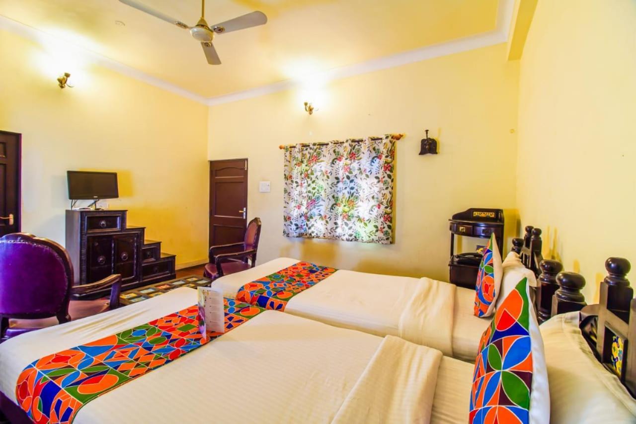 Hotel Utsav Niwas ジャイプール エクステリア 写真