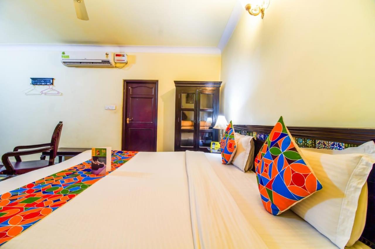 Hotel Utsav Niwas ジャイプール エクステリア 写真
