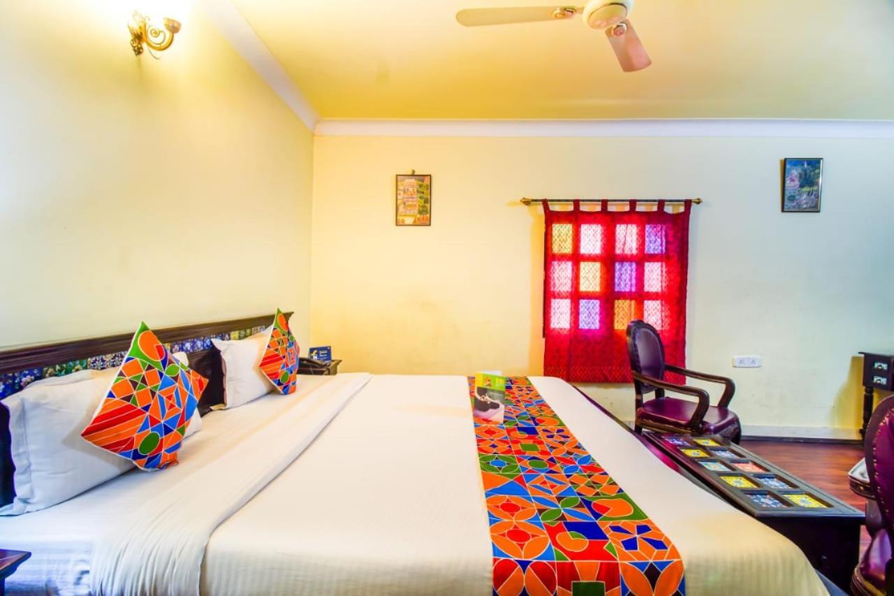 Hotel Utsav Niwas ジャイプール エクステリア 写真
