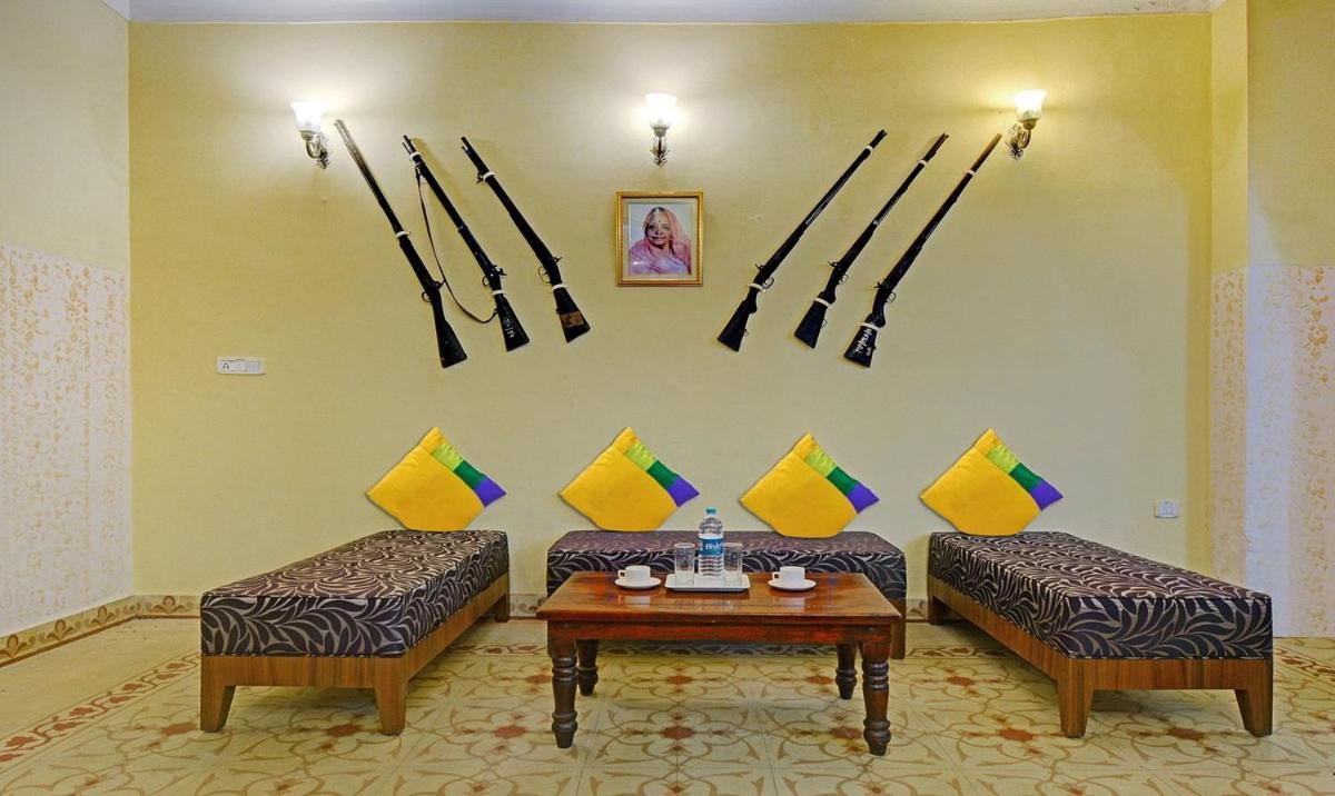 Hotel Utsav Niwas ジャイプール エクステリア 写真
